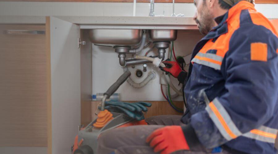 Professional slab leak plumber services in Argenta, IL